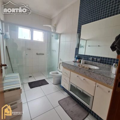 Casa, 3 quartos, 240 m² - Foto 4
