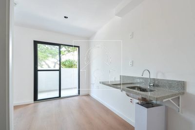 Apartamento, 1 quarto, 27 m² - Foto 2
