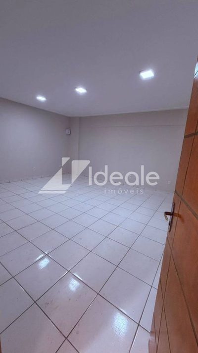 Loja-Salão, 150 m² - Foto 1