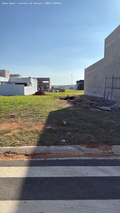 Terreno, 300 m² - Foto 1