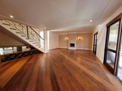 Casa, 4 quartos, 330 m² - Foto 1