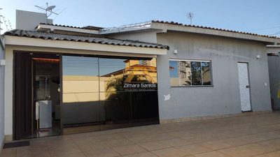 Casa, 5 quartos, 190 m² - Foto 1
