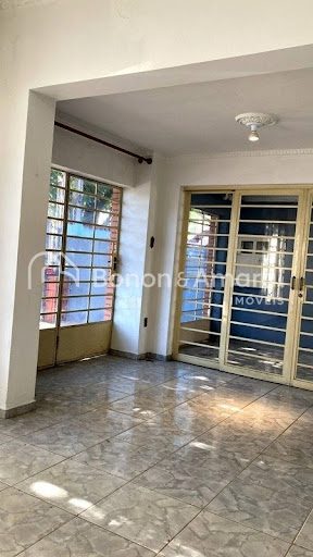 Casa, 5 quartos, 158 m² - Foto 2