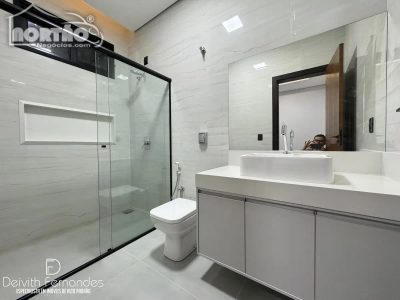 Casa, 1 quarto, 214 m² - Foto 3