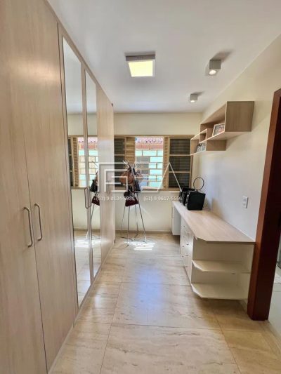 Casa, 3 quartos, 279 m² - Foto 3