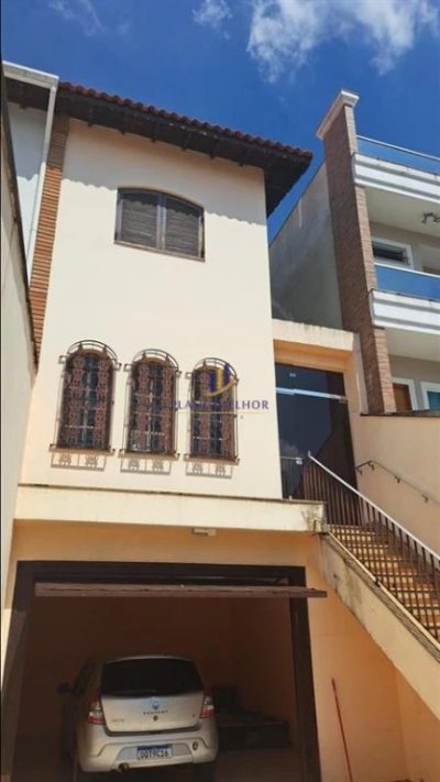 Casa, 3 quartos, 180 m² - Foto 1