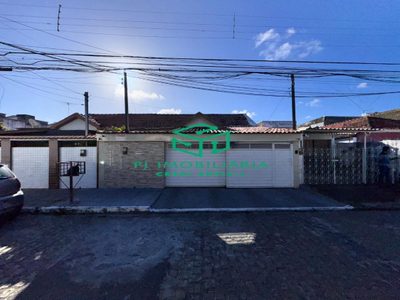 Casa, 3 quartos, 200 m² - Foto 1