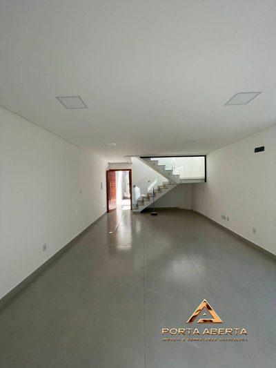Casa, 3 quartos, 175 m² - Foto 2