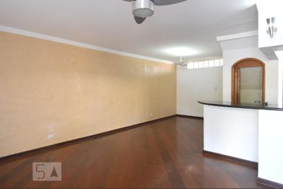 Casa, 3 quartos, 193 m² - Foto 1