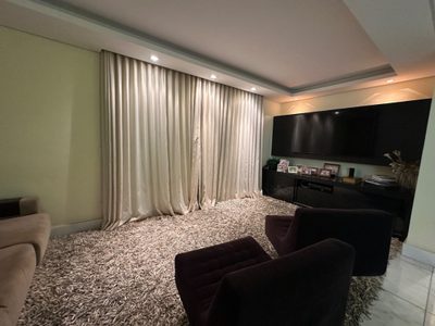 Casa, 4 quartos, 450 m² - Foto 2