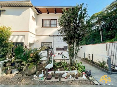 Casa, 7 quartos, 180 m² - Foto 3