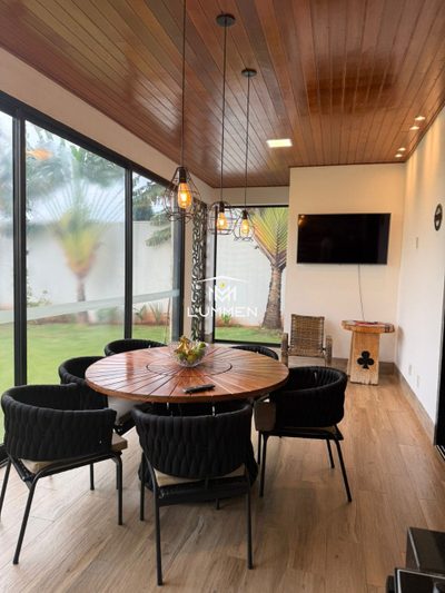 Casa, 3 quartos, 215 m² - Foto 4