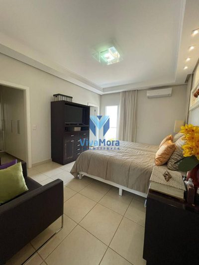 Sobrado, 4 quartos, 370 m² - Foto 2