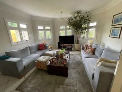 Casa, 3 quartos, 240 m² - Foto 1