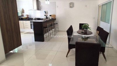 Casa, 3 quartos, 240 m² - Foto 5