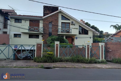 Casa, 4 quartos, 239 m² - Foto 1