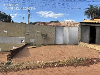 Casa, 2 quartos, 180 m² - Foto 1