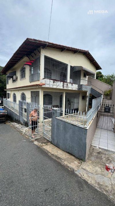 Casa, 6 quartos, 340 m² - Foto 1