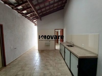 Casa, 4 quartos, 147 m² - Foto 1