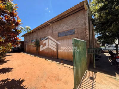 Depósito-Galpão, 250 m² - Foto 1