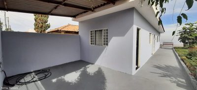 Casa, 2 quartos, 180 m² - Foto 1