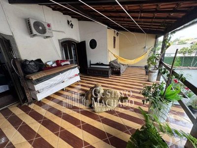 Casa, 5 quartos, 244 m² - Foto 2