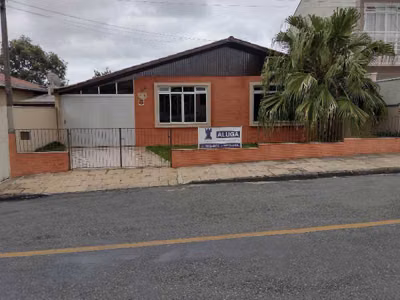 Casa, 3 quartos, 180 m² - Foto 1
