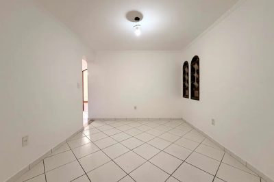 Casa, 3 quartos, 193 m² - Foto 2