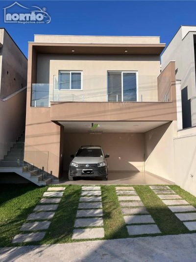 Casa, 5 quartos, 112 m² - Foto 1