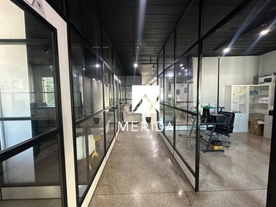 Prédio Inteiro, 890 m² - Foto 1