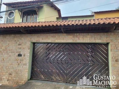 Casa, 4 quartos, 210 m² - Foto 1