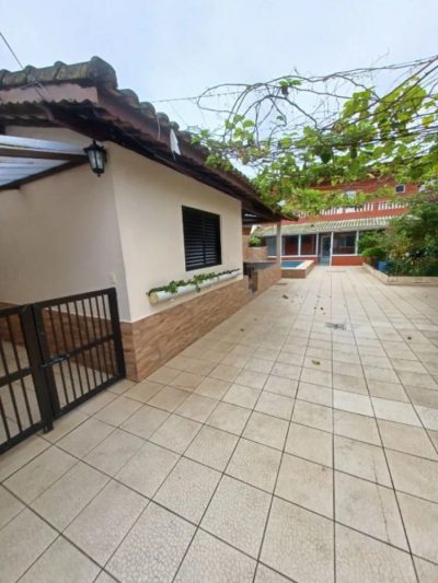 Casa, 5 quartos, 310 m² - Foto 2