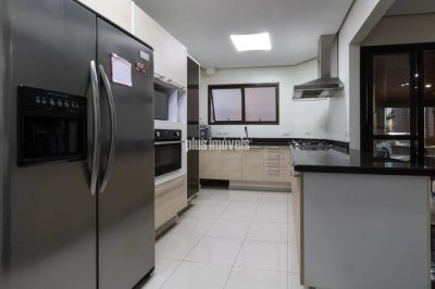 Apartamento, 4 quartos, 244 m² - Foto 1
