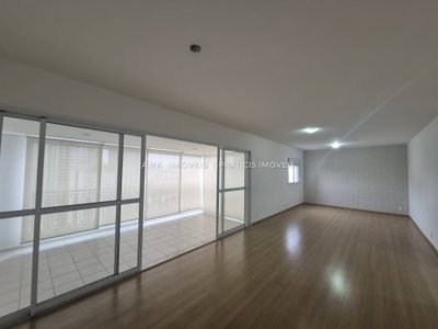 Apartamento, 3 quartos, 168 m² - Foto 2