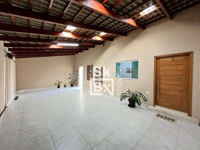 Casa, 3 quartos, 187 m² - Foto 1