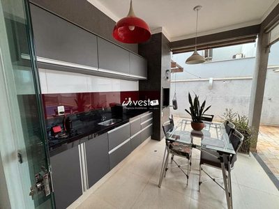 Casa, 4 quartos, 229 m² - Foto 3