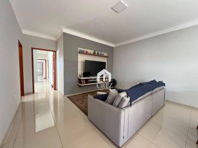Casa, 3 quartos, 230 m² - Foto 1