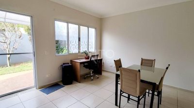 Casa, 3 quartos, 168 m² - Foto 2