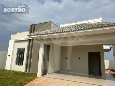 Casa, 3 quartos, 109 m² - Foto 1