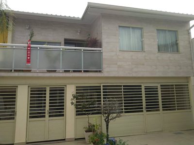 Casa, 4 quartos, 129 m² - Foto 1