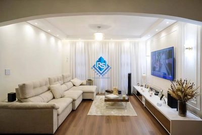 Sobrado, 3 quartos, 243 m² - Foto 1