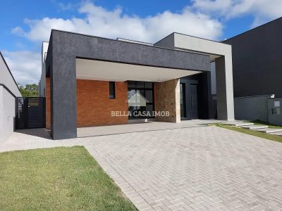 Casa, 3 quartos, 245 m² - Foto 1