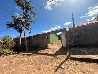 Casa, 2 quartos, 186 m² - Foto 1