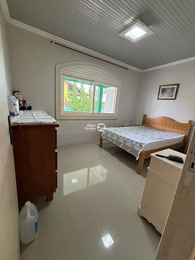 Casa, 5 quartos, 204 m² - Foto 2