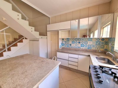 Casa, 3 quartos, 220 m² - Foto 1