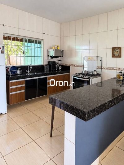 Casa, 2 quartos, 157 m² - Foto 2
