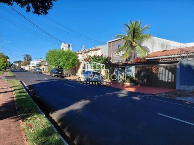 Casa, 3 quartos, 203 m² - Foto 1