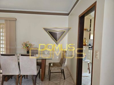 Casa, 3 quartos, 248 m² - Foto 4