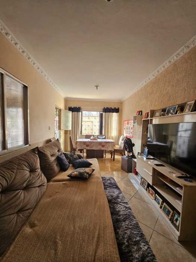 Casa, 2 quartos, 200 m² - Foto 1