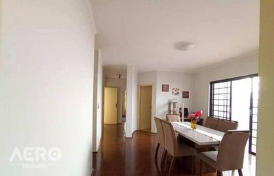 Casa, 3 quartos, 196 m² - Foto 1